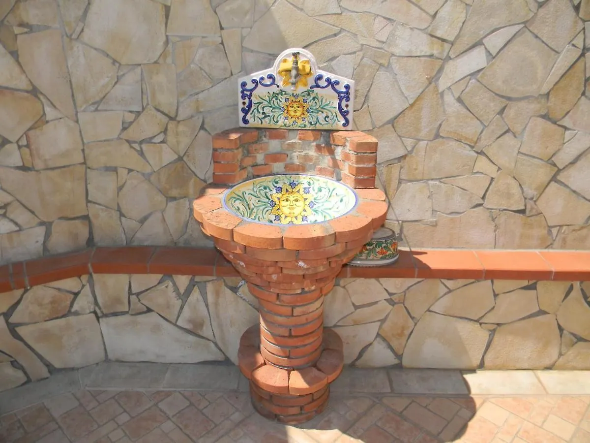 Villa Chris Taormina 0*,  İtalya