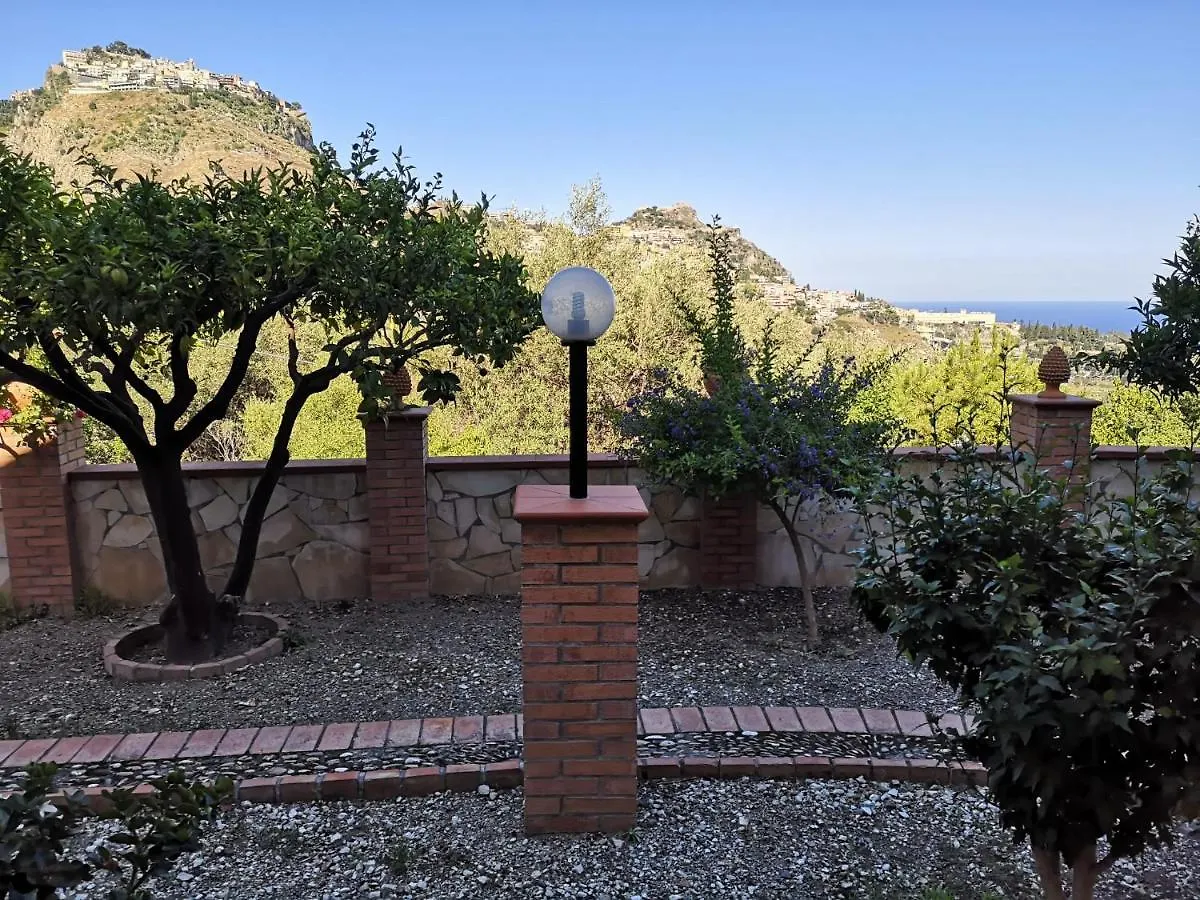 Villa Chris Taormina 0*,
