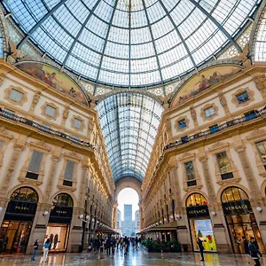 Sweett - Torre Velasca , Mailand Italien